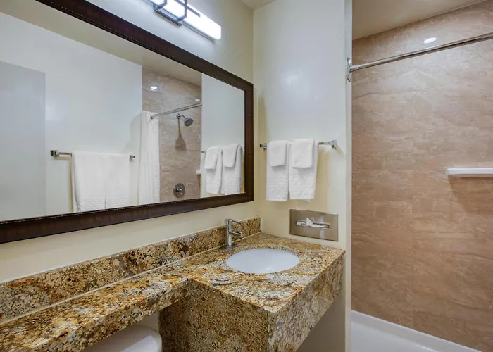 Hotel Western Rancho Grande 3*